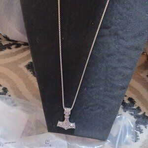 VIKING HAMMER NECKLACE.